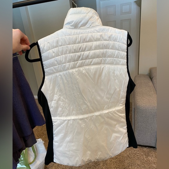 Calvin Klein White Vest - Picture 6 of 7